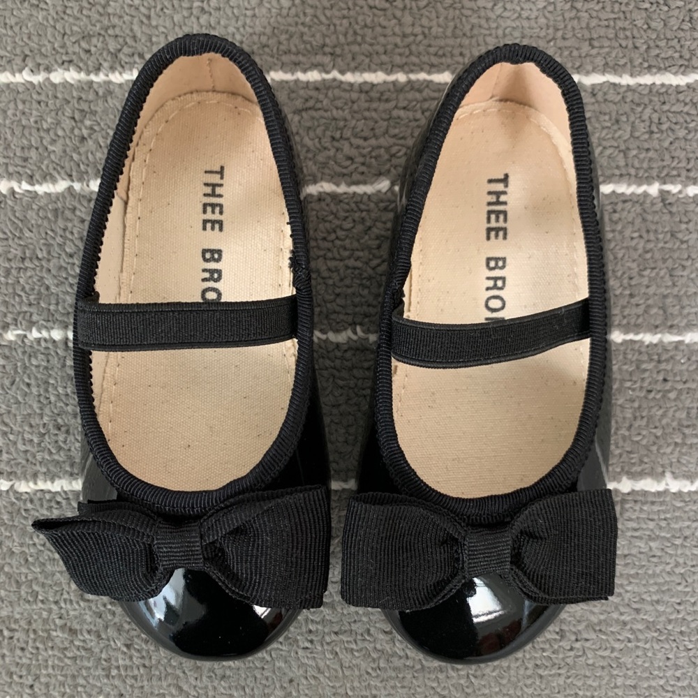 Patent Leather Black Toddler Dress Shoes (Size 6)